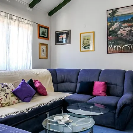 Apartman Ida *